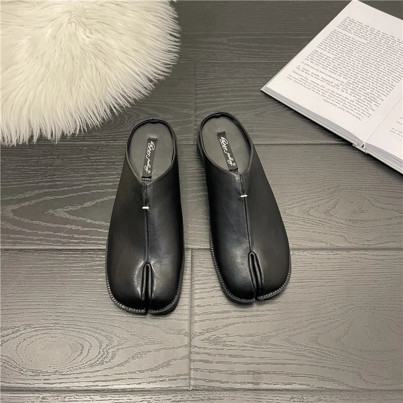 New Fashion Tabi Ninja Flats Leather Split Toe Flat Shoes Woman Cozy Loafers Female Casual Low Heels Ladies Muller Shoes