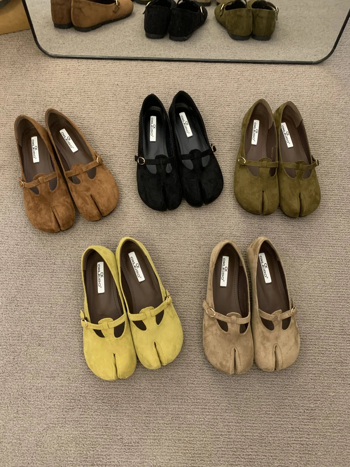 IPPEUM Tabi Shoes For Women Mary Janes 2025 New Fall Winter Fashion Black Split Toe Ballet Flats