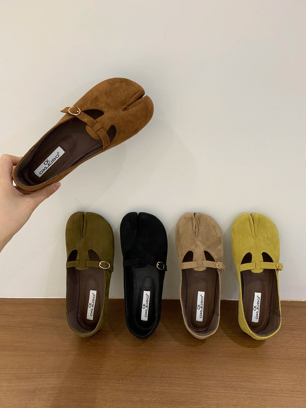 IPPEUM Tabi Shoes For Women Mary Janes 2025 New Fall Winter Fashion Black Split Toe Ballet Flats